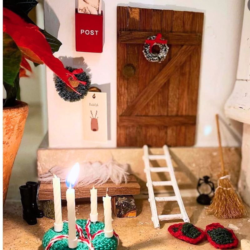 BLMINIATURES 1:12 - 1" Scale Dollhouse Miniature Season Decoration Christmas Miniature Vintage Wooden Elf Door with Wreath, POST Mailbox, White Candle, Ladder & Knit Decor